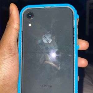 IPHONE XR BLACK 64G NO CRACKS T-MOBILE CARRIER